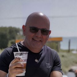 נועם לוי